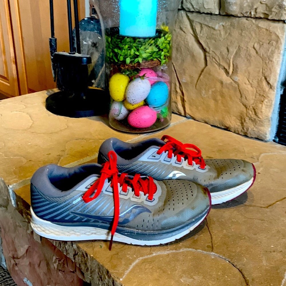 Saucony Running shoes youth size 5